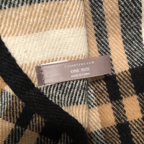 Cozy Charter Club Poncho/Wrap - Picture 4 of 4